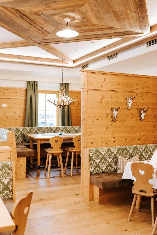 Hotel Der Stockinger ウンタープレムシュテッテン エクステリア 写真