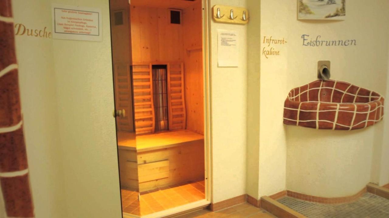 Hotel Der Stockinger ウンタープレムシュテッテン エクステリア 写真